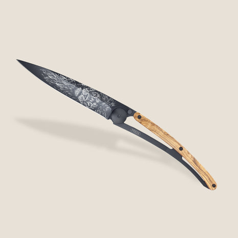 Briceag LEO, Ultra-Light 37g, Lama din Otel Inoxidabil Z40C13, Finisaj Titan Negru, Maner din Lemn de Maslin, 9.5 cm