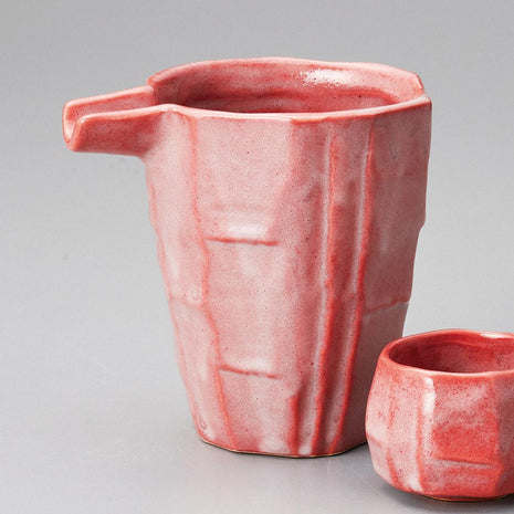 Set Japonez pentru Sake, Portelan Roz Texturat