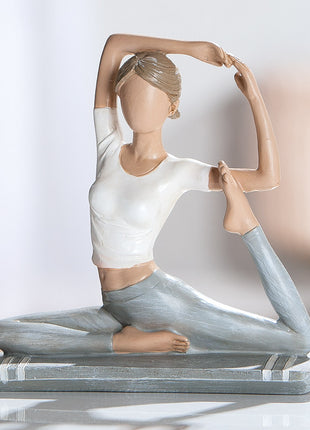 Figurina Decorativa Hannah, Yoga cu Picior Intins, Rasina Sintetica, Alb si Gri Deschis