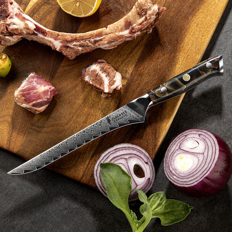 Cutit de Dezosat 15 cm din Otel Damasc cu Maner din Rasina si model Cupru