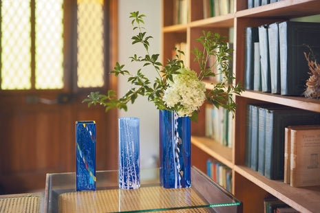 Vaza Lucrata Manual din Sticla Japoneza Ocean Blue, 26 cm